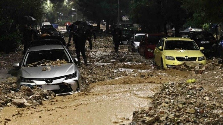 Πλημμυρικός Κίνδυνος: Το νέο νομοσχέδιο φέρνει… «Ενεργή Μάχη» με ανοιχτά ερωτήματα