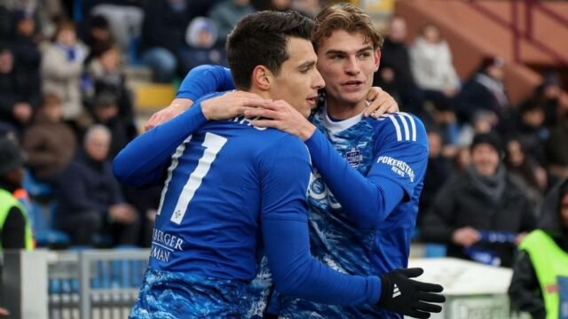 Ευρωπαϊκά πρωταθλήματα: Συνεχίζει να “λάμπει” στην Κόμο ο Δουβίκας, κέρδισε τον Βαλβέρδε ο Αλμέιδα (Βίντεο)