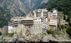 ΥΜΑΘ: Προσεχώς η διάθεση των 9 εκατ. στις μονές για την αποκατάσταση ζημιών από σεισμούς