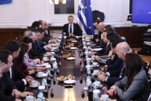 Τα θέματα που συζητήθηκαν στο Υπουργικό Συμβούλιο – Επιστολική ψήφος και 3 έδρες για τους απόδημους Έλληνες