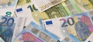 Γραφείο Προϋπολογισμού του Κράτους στη Βουλή: Πρόσθετος δημοσιονομικός χώρος μπορεί να δημιουργηθεί μέσω