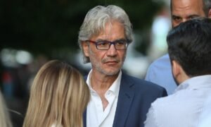 Νίκος Βλαχάκος για Ίμια: «Ένα τέτοιο ελικόπτερο δεν πέφτει από τον κακό καιρό, υπάρχουν ντοκουμέντα που