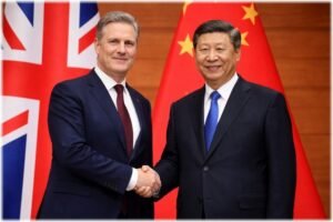 Στάρμερ: Επιθυμεί το Λονδίνο να οικοδομήσει μια “πολύπλευρη σχέση” με το Πεκίνο