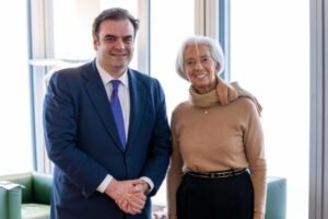 Πιερρακάκης για συνάντηση με Λαγκάρντ: Μία ισχυρότερη και περισσότερο ανθεκτική ευρωζώνη στο επίκεντρο των