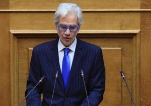 Νίκος Βλαχάκος: Η συγκινητική ομιλία στη Βουλή για τα Ίμια και τον αδελφό του – «Θα τον θυμάμαι πάντα για το ήθος, το καθαρό βλέμμα και τη βαθιά πίστη στο καθήκον»