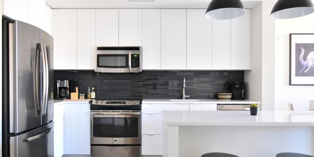 ΕΝΦΙΑ: Ποιοι μπορούν έως σήμερα να “ξεφουσκώσουν” τα εκκαθαριστικά του φόρου – enikonomia.gr