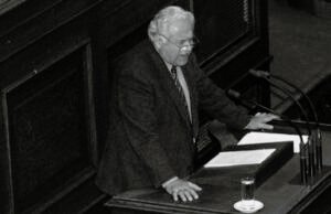 Πέθανε το ιστορικό στέλεχος του ΠΑΣΟΚ Νίκος Ακριτίδης – Υπήρξε ιδρυτικό μέλος του Κινήματος