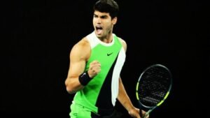 Αλκαράθ – Τζόκοβιτς 3-1, Australian Open: Η Μελβούρνη απέκτησε νέο “Βασιλιά” και ο Ισπανός έγραψε ιστορία σε καθηλωτικό τελικό! (Βίντεο)