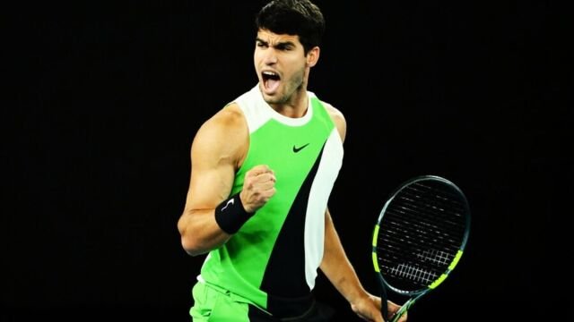 Αλκαράθ – Τζόκοβιτς 3-1, Australian Open: Η Μελβούρνη απέκτησε νέο “Βασιλιά” και ο Ισπανός έγραψε ιστορία σε καθηλωτικό τελικό! (Βίντεο)