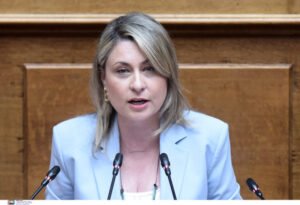 Μαρινάκης για Αλεξοπούλου: «Απευθυνόταν στην αντιπολίτευση, όχι στους πολίτες» – Αντιδράσεις για «το τζάμπα πέθανε»