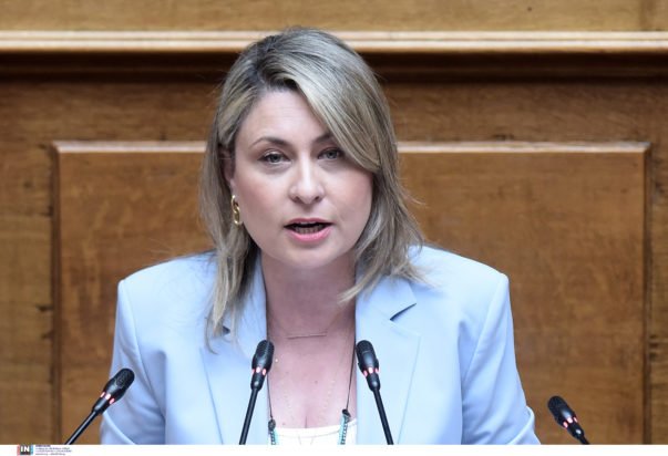 Μαρινάκης για Αλεξοπούλου: «Απευθυνόταν στην αντιπολίτευση, όχι στους πολίτες» – Αντιδράσεις για «το τζάμπα πέθανε»