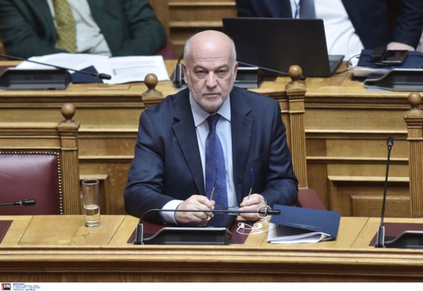 Φλωρίδης στον Realfm 97,8: «Μία ευρεία αναθεώρηση απαιτεί από όλους υπεύθυνη στάση» – Τι είπε για το άρθρο 86