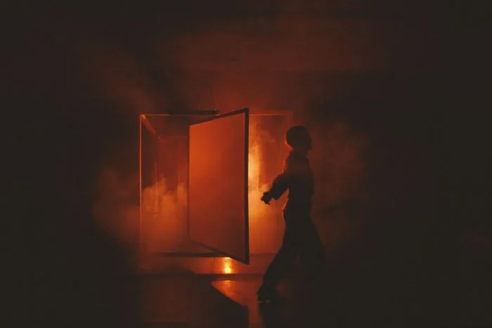 H «Αφηγήτρια ταινιών» του Ερνάν Ριβέρα Λετελιέρ επιστρέφει στο Θέατρο του Νέου Κόσμου