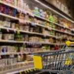 Υποχρεωτική Σήμανση στα Σούπερ Μάρκετ: Νέα Εποχή για την Προστασία του Καταναλωτή σε Προϊόντα με Μειωμένη Ποσότητα και Σταθερή Τιμή