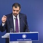 Απευθείας Ενημέρωση: Τι είπε ο Κυβερνητικός Εκπρόσωπος Παύλος Μαρινάκης στους Πολιτικούς Συντάκτες