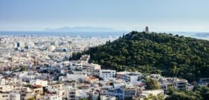 Ακίνητα: Σε ποιες συνοικίες πήραν «φωτιά» οι τιμές για ενοικίαση και πώληση κατοικίας – Αποκαλυπτικά