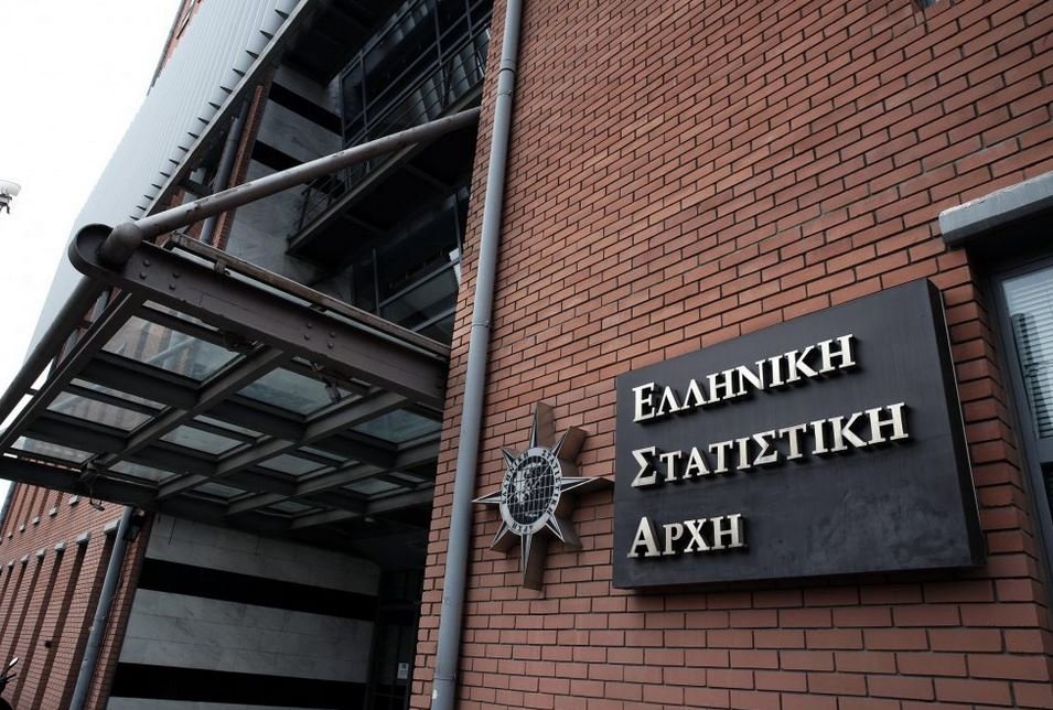 ΕΛΣΤΑΤ: Μειωμένο το εμπορικό έλλειμμα το 2025 – Ποια είναι η εικόνα για τις εξαγωγές – enikonomia.gr