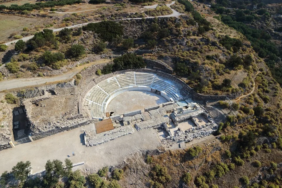 Megaron Plus: Διάλεξη για το Ρωμαϊκό Θέατρο της Αρχαίας Μήλου