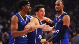 Euroleague: Η Μακάμπι επιβίωσε στο “θρίλερ” με το Ερυθρό Αστέρα, εξελίχθηκε σε ήρωα για την Αρμάνι ο Γκούντουριτς! (Βίντεο)