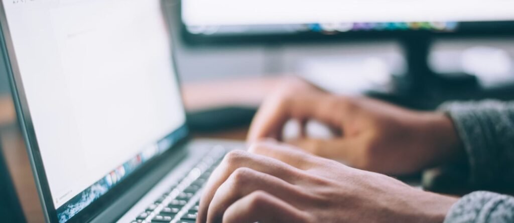 Ψηφιοποίηση Μικρομεσαίων Επιχειρήσεων: Τι ζητεί ο Εμπορικός Σύλλογος Πειραιώς – enikonomia.gr