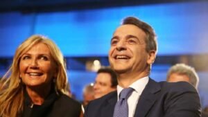 Μαρέβα Μητσοτάκη:Πέρασε την πόρτα του χειρουργείου