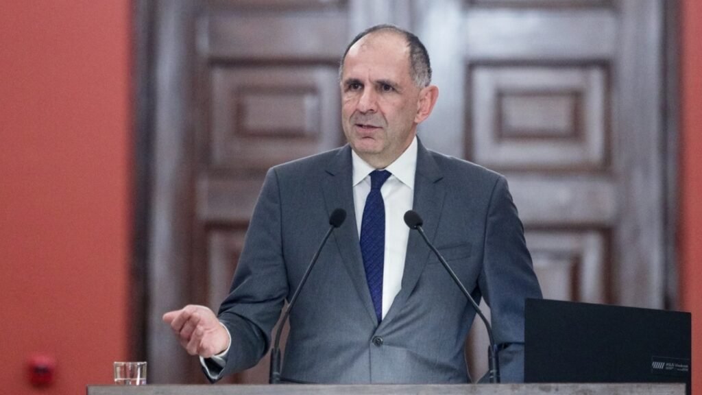 Γιορτάζεται για πρώτη φόρα η Παγκόσμια Ημέρα Ελληνικής Γλώσσας – Το μήνυμα του Γιώργου Γεραπετρίτη