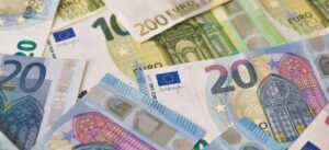 Μηνιαία ασφάλιστρα: Η νέα “ακτινογραφία” για την κατά κεφαλήν δαπάνη – enikonomia.gr