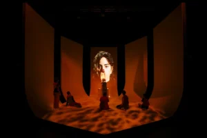 Μικρό Εθνικό: Ζωντανή μετάδοση της εφηβικής παράστασης «έχεις πέντε λεπτά» στα Κύθηρα