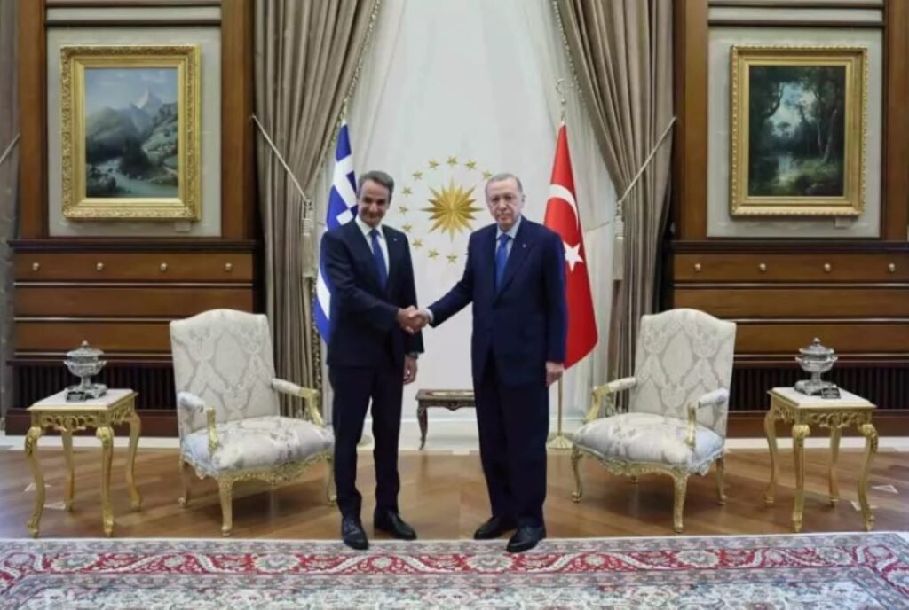 «Στην Ιερουσαλήμ, αντί στην Άγκυρα…» – Ανάλυση του Γιώργου Φίλη για τη συνάντηση Μητσοτάκη – Ερντογάν