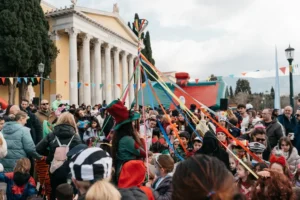 Δήμος Αθηναίων: Οι πιο απίθανοι μασκαράδες πλημμυρίζουν το Ζάππειο