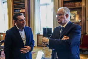 Τσίπρας σε Τασούλα: Καμία συναίνεση στην κυβέρνηση για την αναθεώρηση του Συντάγματος