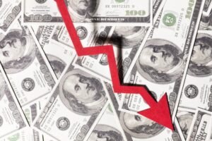 Πληθωρισμός στις ΗΠΑ: Σημάδια αποκλιμάκωσης και σενάρια για μειώσεις επιτοκίων