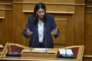 Βουλή – Κεραμέως για ΣΣΕ: Η Συμφωνία σηματοδοτεί την αφετηρία μίας νέας εποχής- Τα ερωτήματα είναι πλέον