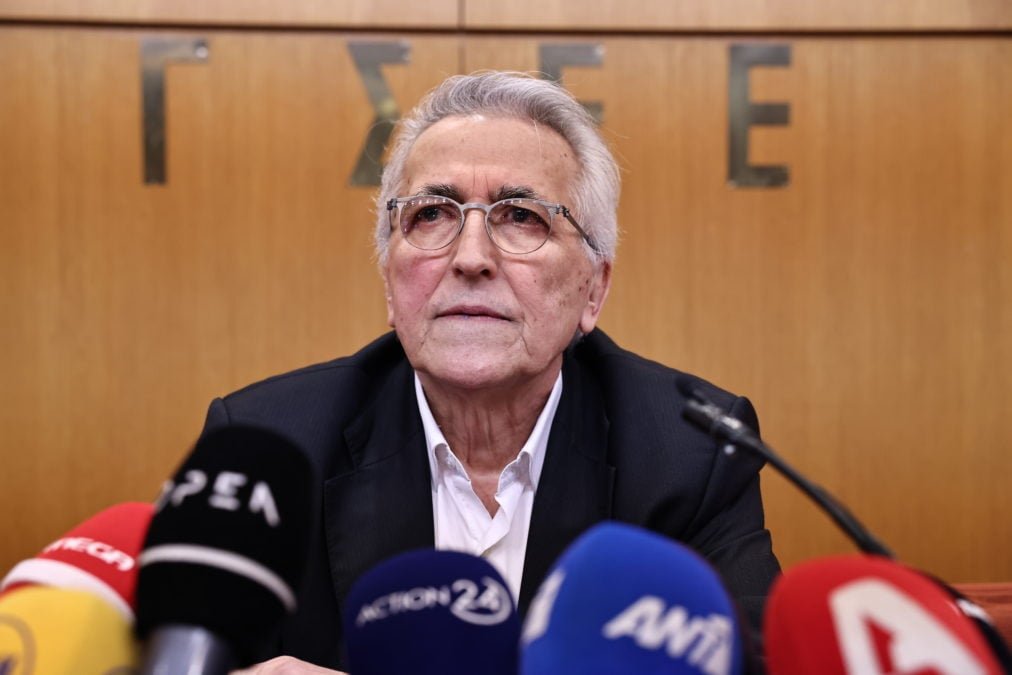 ΠΑΣΟΚ: Ζητεί από τον Παναγόπουλο να «διευκολύνει την παράταξη» και να παραιτηθεί από τη διεκδίκηση της