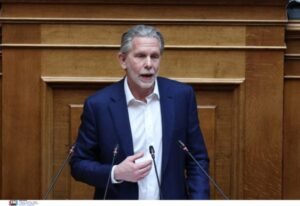 Γερουλάνος: Θα ήταν καταστροφική η συνεργασία ΠΑΣΟΚ με ΝΔ