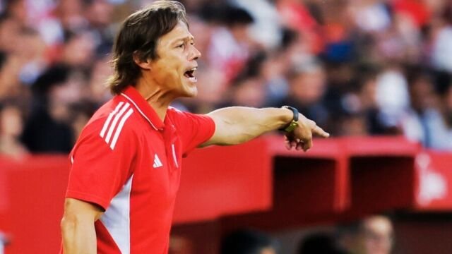 Σεβίλλη: Έσταξε… μέλι για τον Βλαχοδήμο ο Ματίας Αλμέιδα! – “Η δύναμη που χρειαζόμαστε, τον βλέπω απόλυτα αφοσιωμένο”