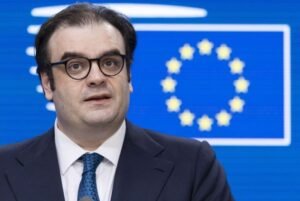 Πιερρακάκης στο Eurogroup: Η διαφύλαξη του διεθνούς ρόλου του ευρώ και της νομισματικής κυριαρχίας της ΕΕ στο επίκεντρο