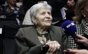 Ο πολιτικός κόσμος αποχαιρετά την κορυφαία ιστορικό Ελένη Γλύκατζη-Αρβελέρ – Ανεκτίμητης αξίας η πνευματική