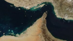 Σημαντική Προειδοποίηση από το Υπουργείο Ναυτιλίας: Επείγον σήμα προς τα ελληνικά πλοία για την ασφάλεια στα Στενά του Ορμούζ