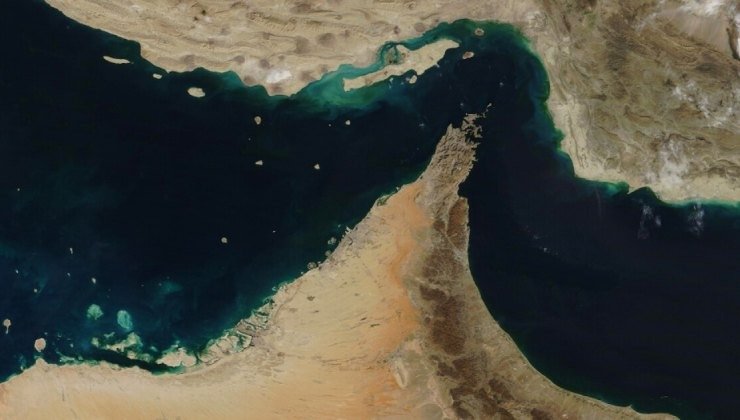 Σημαντική Προειδοποίηση από το Υπουργείο Ναυτιλίας: Επείγον σήμα προς τα ελληνικά πλοία για την ασφάλεια στα Στενά του Ορμούζ