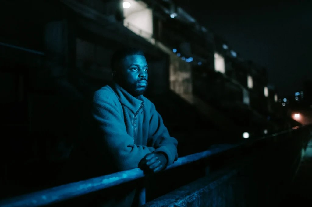 Ο Alfa Mist, η Εξέχουσα Φωνή της Νέας Jazz Σκηνής του Λονδίνου, Ζωντανά στην Αθήνα