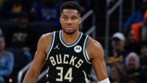 Γιάννης Αντετοκούνμπο: «Στόχος μου ο τίτλος με τους Μπακς, αλλά η προοπτική είναι απαραίτητη για να μείνω»