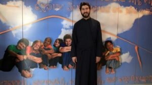 Ο Γέροντας Αντώνιος της “Κιβωτού του Κόσμου” Δηλώνει Αδυναμία Πληρωμής της Επιβληθείσας Ποινής και Ζητά Βοήθεια