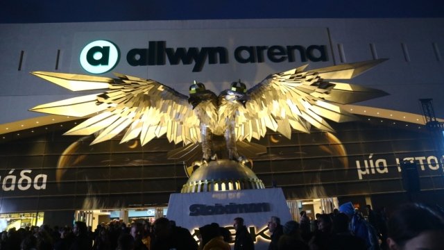 Νέα Φιλαδέλφεια: 23χρονος οπαδός της ΑΕΚ ακρωτηριάστηκε από φωτοβολίδα στους πανηγυρισμούς έξω από το γήπεδό της (Βίντεο)