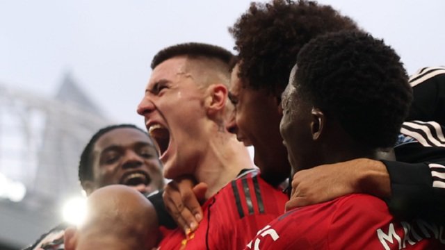 Premier League: Η Μάντσεστερ Γιουνάιτεντ επικρατεί της Έβερτον με 1-0 και με τον Σέσκο οδηγό, “βλέπει” Champions League!