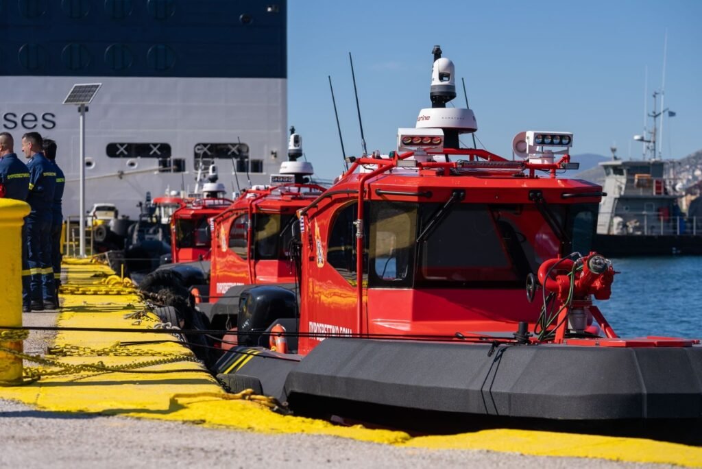 Πρόγραμμα «ΑΙΓΙΣ»: 5 υπερσύγχρονα ταχύπλοα σκάφη εντάσσονται στον στόλο του Πυροσβεστικού Σώματος – Τεχνικά χαρακτηριστικά και που θα αναπτυχθούν