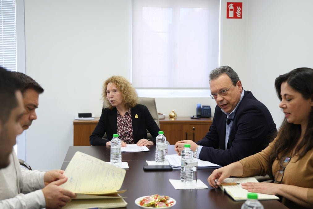 Σωκράτης Φάμελλος: Αναγκαία η Ενίσχυση Θεσμών για Διαφάνεια και Υγιή Ανταγωνισμό – Κριτική στην Κυβέρνηση για τις Απευθείας Αναθέσεις