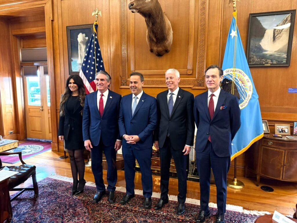 Ενίσχυση Ενεργειακής Συνεργασίας Ελλάδας-ΗΠΑ: Στρατηγική Συνάντηση Παπασταύρου με Μπέργκαμ και Ράιτ στην Ουάσινγκτον