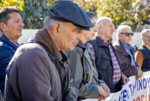 Συντάξεις: Τα 4 Μέτρα Στο Τραπέζι & Εναλλακτικά Σενάρια της Κυβέρνησης για Ενίσχυση