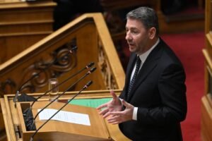 Ανδρουλάκης προς Μητσοτάκη: «Θα λογοδοτήσετε και θα είναι μέρα μεσημέρι» – Ενεργειακή ακρίβεια και υποκλοπές στο επίκεντρο της Βουλής